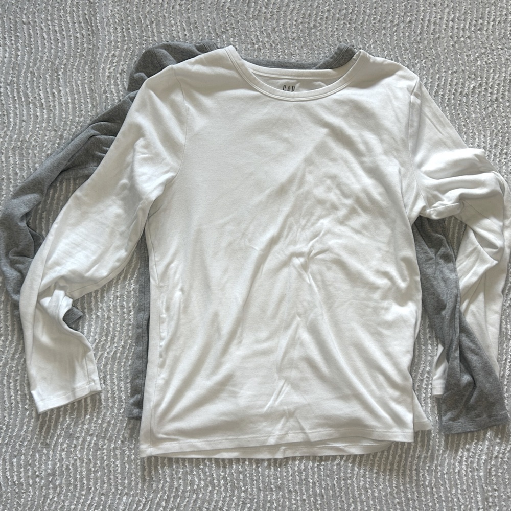Long Sleeve T-shirt Bundle Grey White Gap Size XL White Grey Gray Cotton